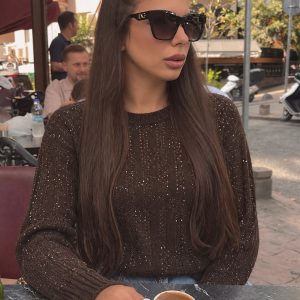 Pullu Delikli Triko